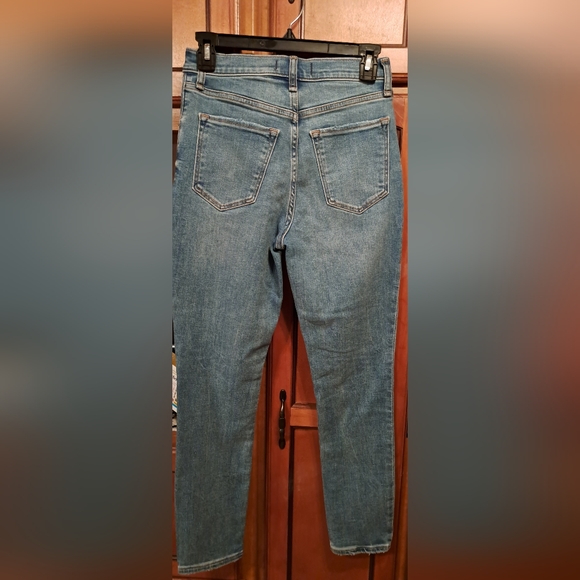 Ladies Abercrombie & Fitch High Rise Super Skinny Ankle Destressed Light Wash 26 - Picture 4 of 7